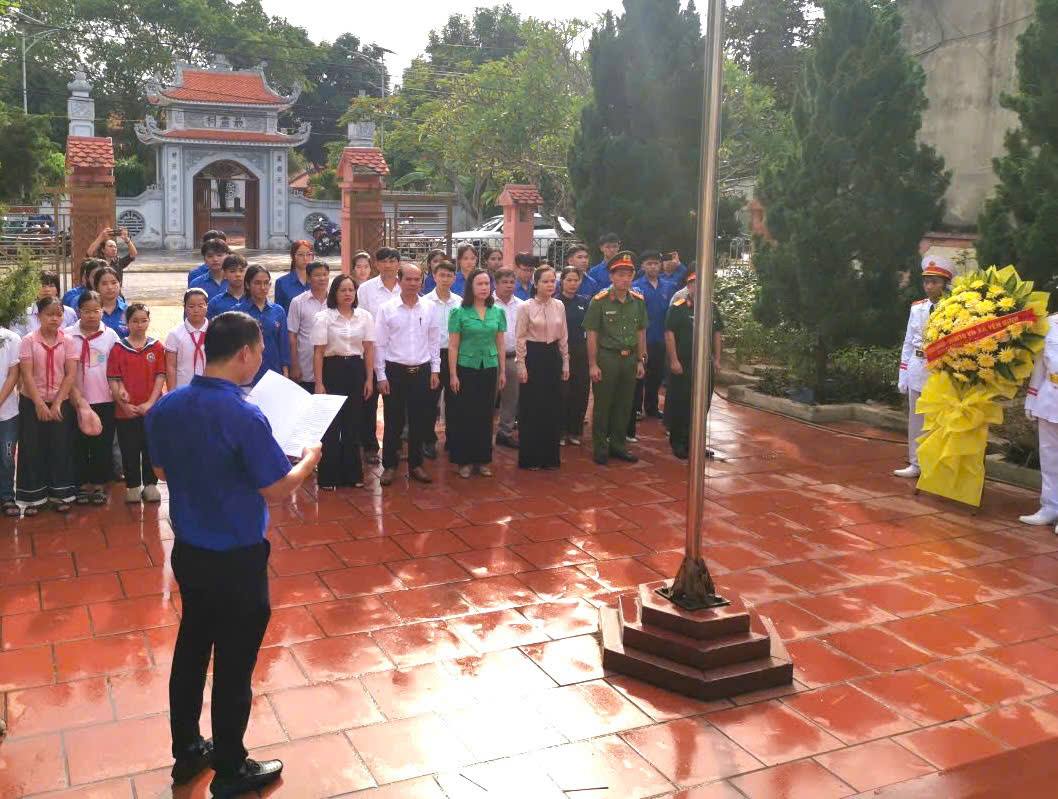 Anh-tin-bai